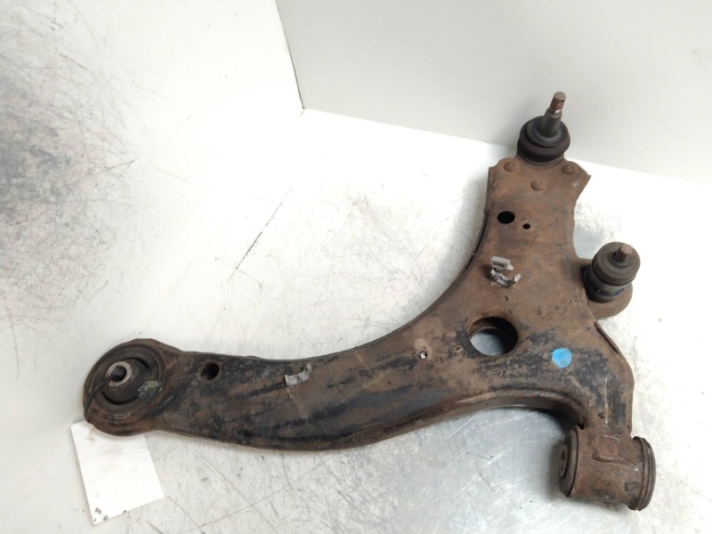 Recambio de brazo suspension inferior delantero derecho para chevrolet trans sport básico referencia OEM IAM   