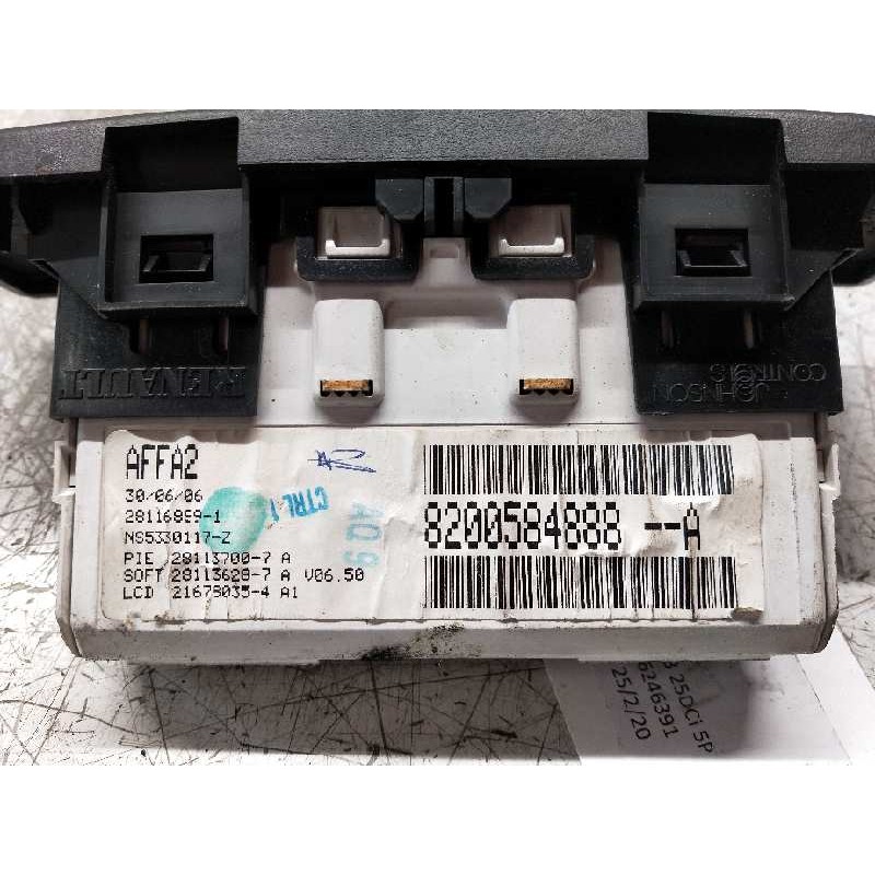 Recambio de pantalla multifuncion para renault master ii phase 2 caja cerrada 2.5 dci diesel cat referencia OEM IAM 8200584888A 