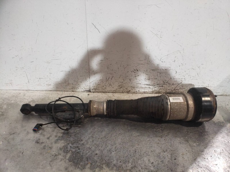 Recambio de amortiguador trasero izquierdo para mercedes clase cl (w216) coupe 500 4-matic (216.386) referencia OEM IAM   