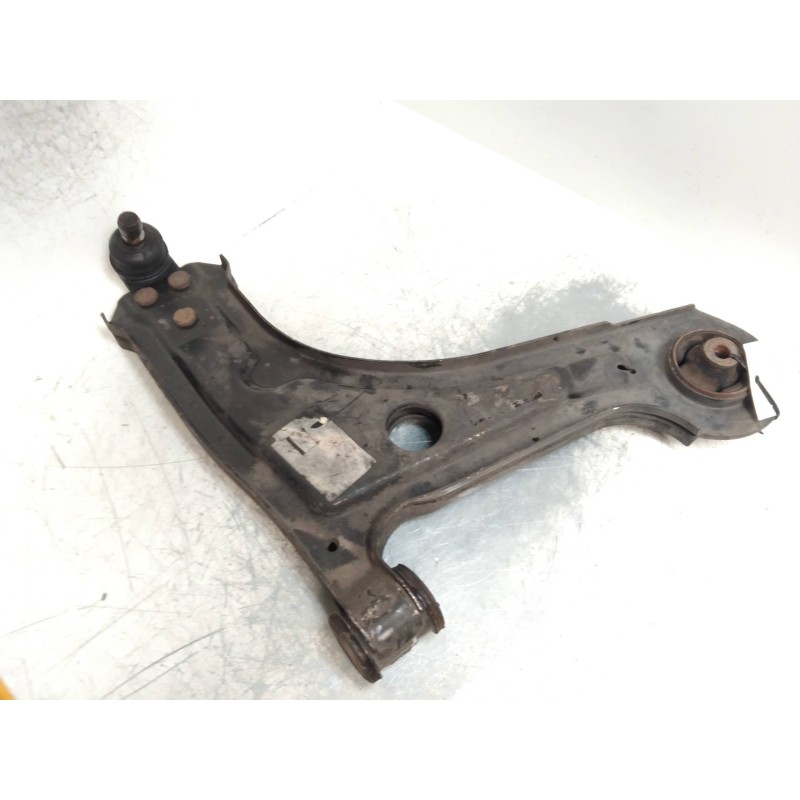 Recambio de brazo suspension inferior delantero derecho para daewoo nubira berlina 1.8 cat referencia OEM IAM   