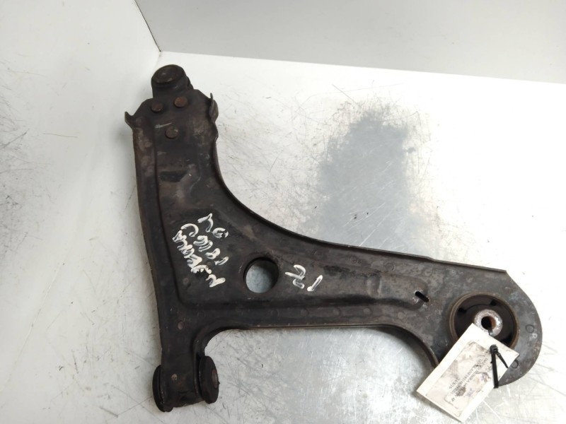 Recambio de brazo suspension inferior delantero izquierdo para daewoo nubira berlina 1.8 cat referencia OEM IAM   