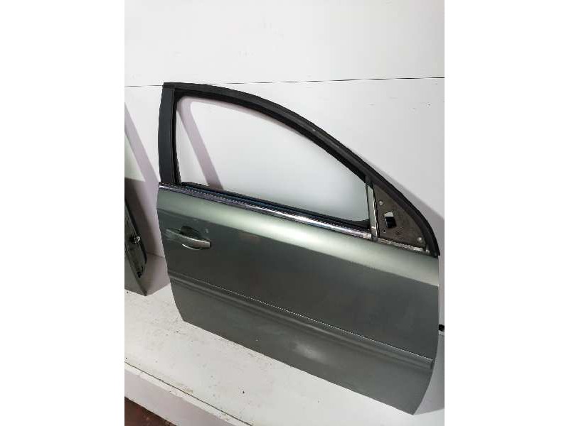 Recambio de puerta delantera derecha para opel signum básico referencia OEM IAM  5 PUERTAS 