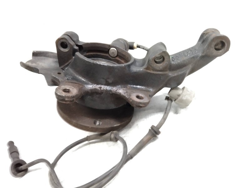 Recambio de mangueta delantera derecha para audi 80 avant 2.0 referencia OEM IAM   