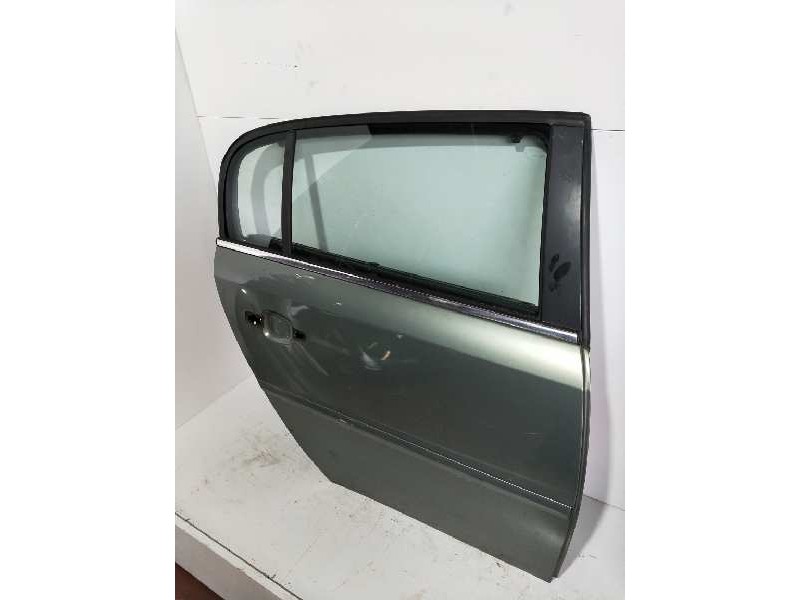 Recambio de puerta trasera derecha para opel signum básico referencia OEM IAM  5 PUERTAS 