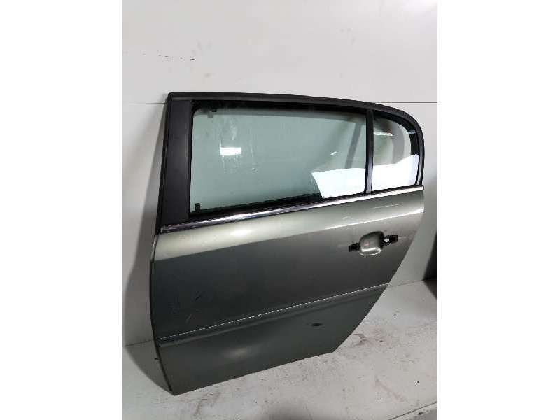 Recambio de puerta trasera izquierda para opel signum básico referencia OEM IAM  5 PUERTAS 