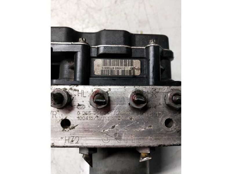 Recambio de abs para mercedes sprinterii caja cerrada (desde 01.06) 210/213/216 cdi (906.611/613) referencia OEM IAM 0265251365 