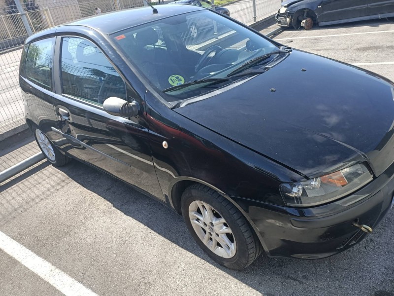 fiat punto berlina (188) del año 2001