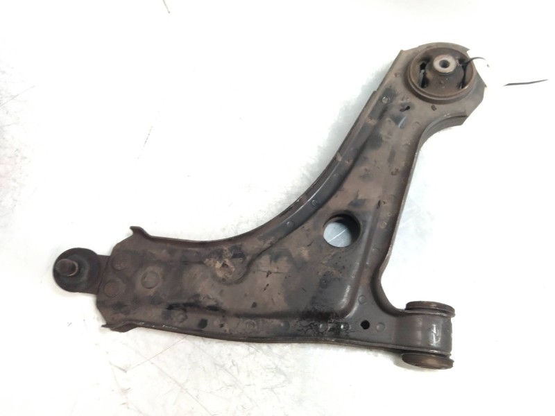 Recambio de brazo suspension inferior delantero derecho para daewoo tacuma 1.6 cat referencia OEM IAM   