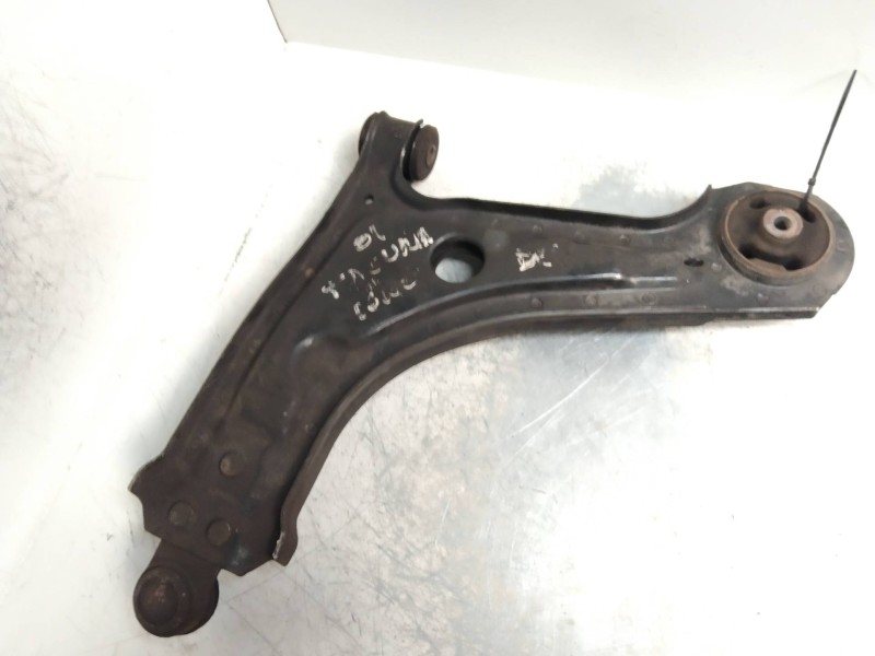 Recambio de brazo suspension inferior delantero derecho para daewoo tacuma 1.6 cat referencia OEM IAM   
