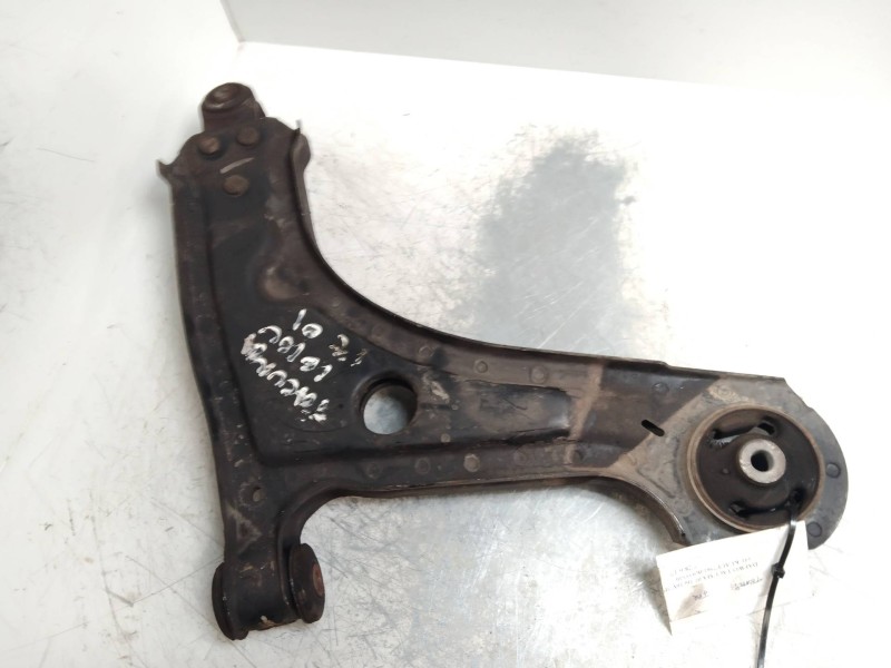 Recambio de brazo suspension inferior delantero izquierdo para daewoo tacuma 1.6 cat referencia OEM IAM   