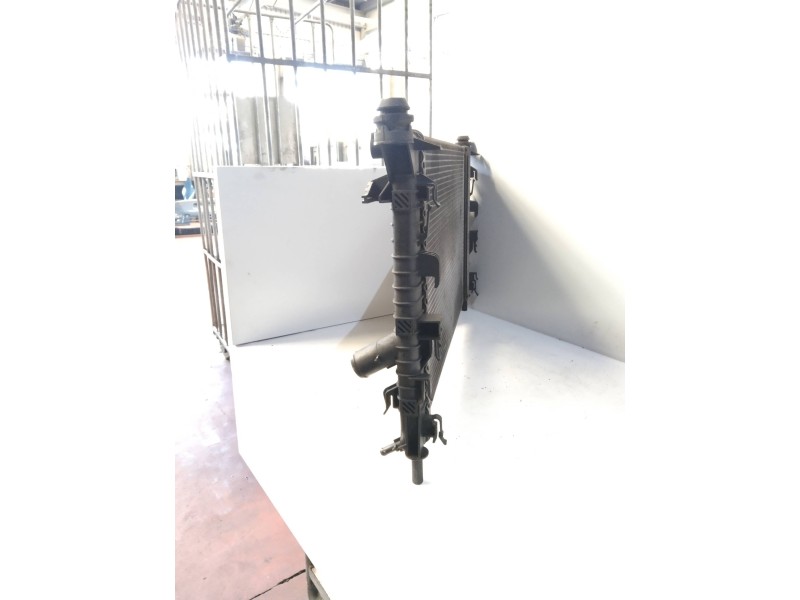 Recambio de radiador agua para ford focus lim. (cb4) titanium referencia OEM IAM 3M5H8005RK  