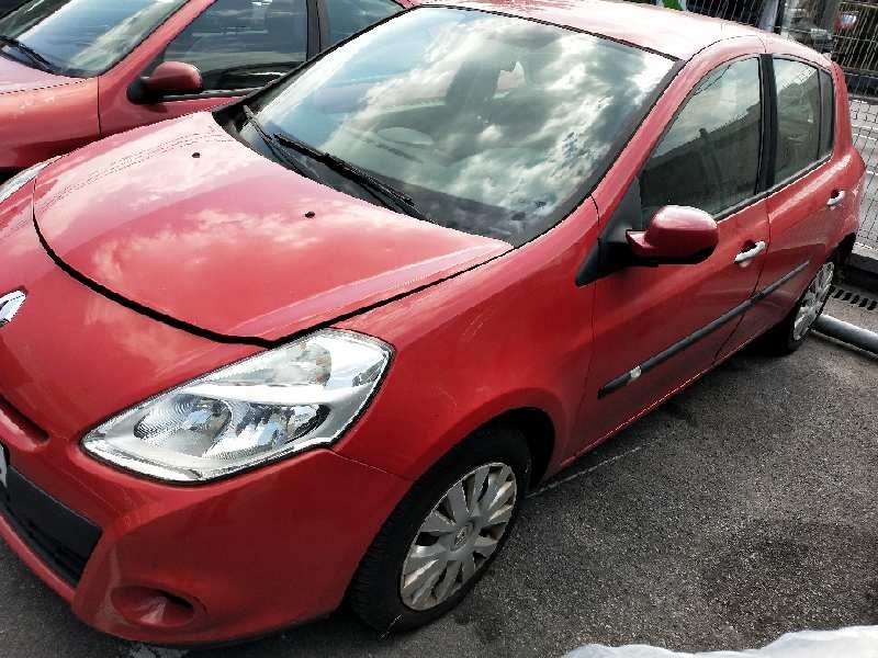 renault clio iii del año 2010