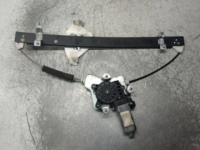 Recambio de elevalunas trasero derecho para ssangyong actyon 2.0 td cat referencia OEM IAM   