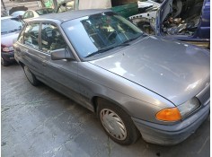 opel astra f berlina del año 1992