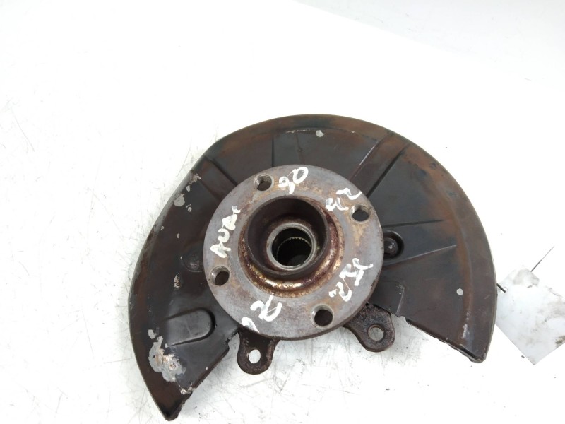 Recambio de mangueta delantera izquierda para audi 80 2.3 referencia OEM IAM   