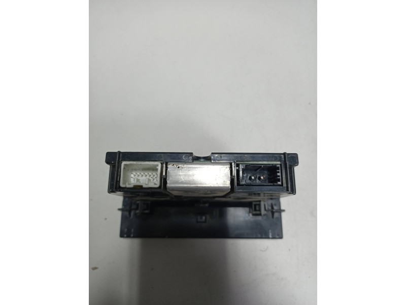 Recambio de pantalla multifuncion para volvo s40 berlina 2.0 d kinetic referencia OEM IAM 30797719 69199100 