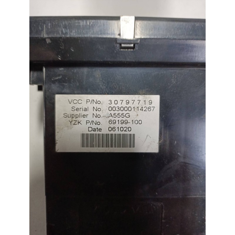 Recambio de pantalla multifuncion para volvo s40 berlina 2.0 d kinetic referencia OEM IAM 30797719 69199100 