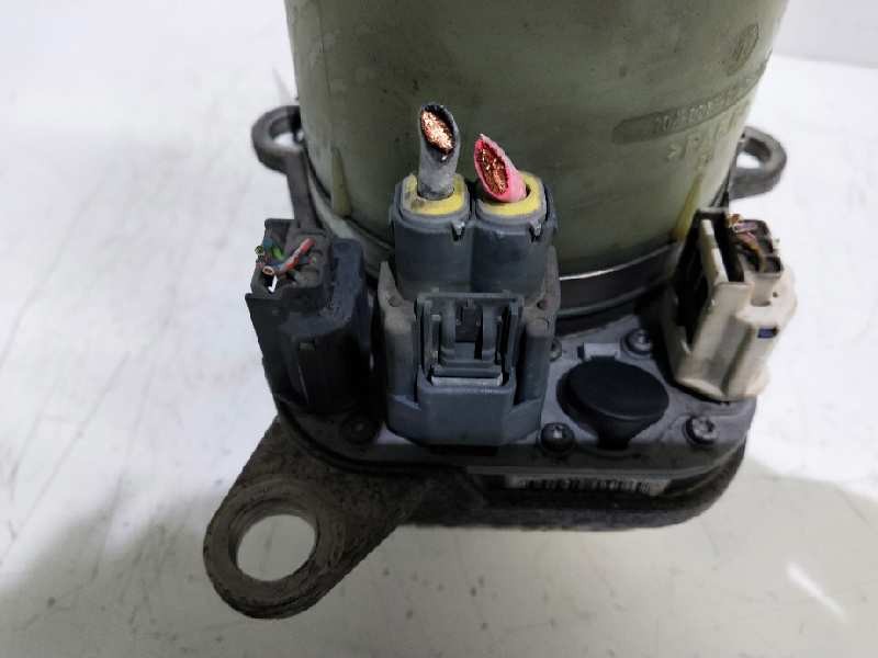 Recambio de bomba direccion para ford focus turnier (cb4) trend referencia OEM IAM 4M513K514CB  