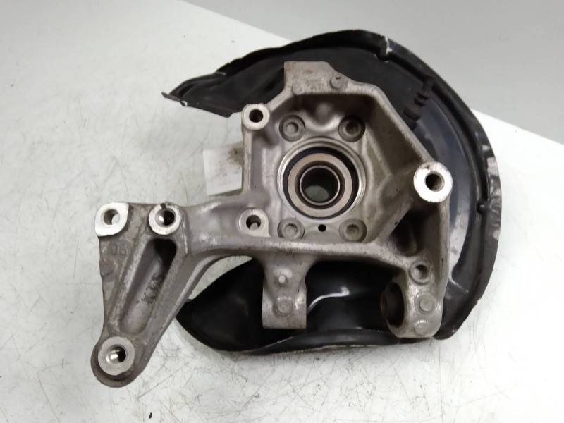 Recambio de mangueta trasera derecha para audi a3 (8p) 2.0 tdi referencia OEM IAM   