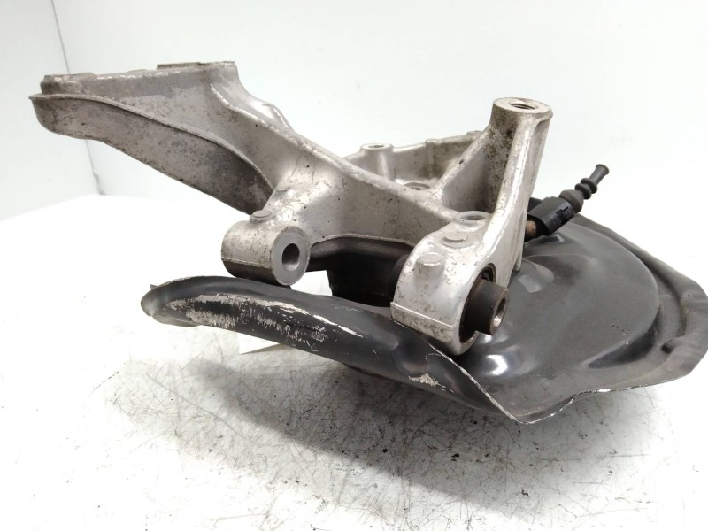 Recambio de mangueta trasera derecha para audi a3 (8p) 2.0 tdi referencia OEM IAM   