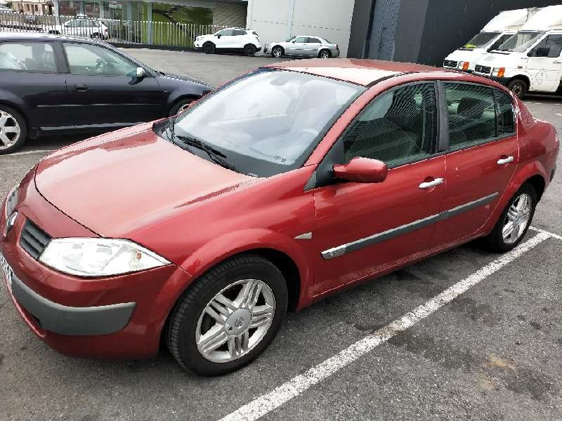 renault megane ii classic berlina del año 2004