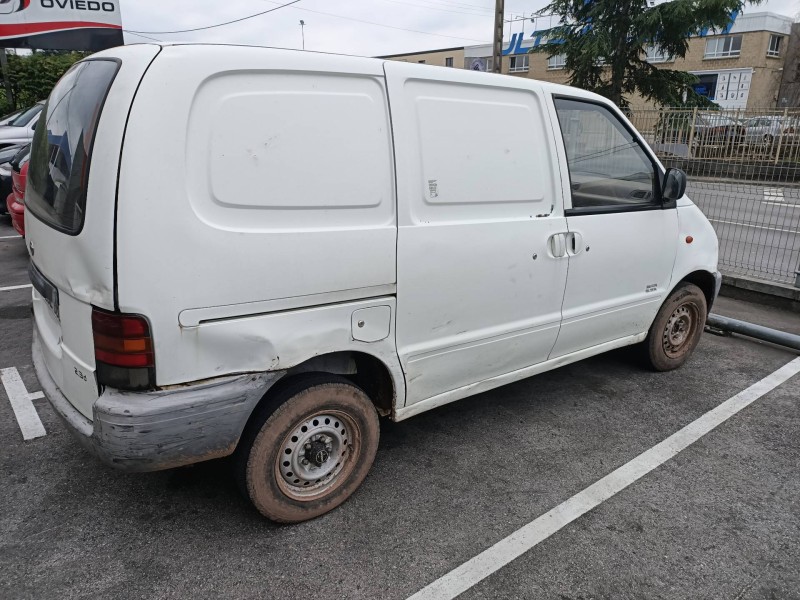 nissan vanette cargo del año 2000