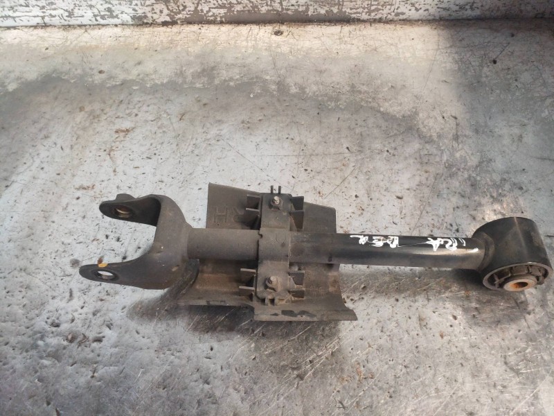 Recambio de brazo suspension superior trasero derecho para mazda 3 lim. () style referencia OEM IAM   