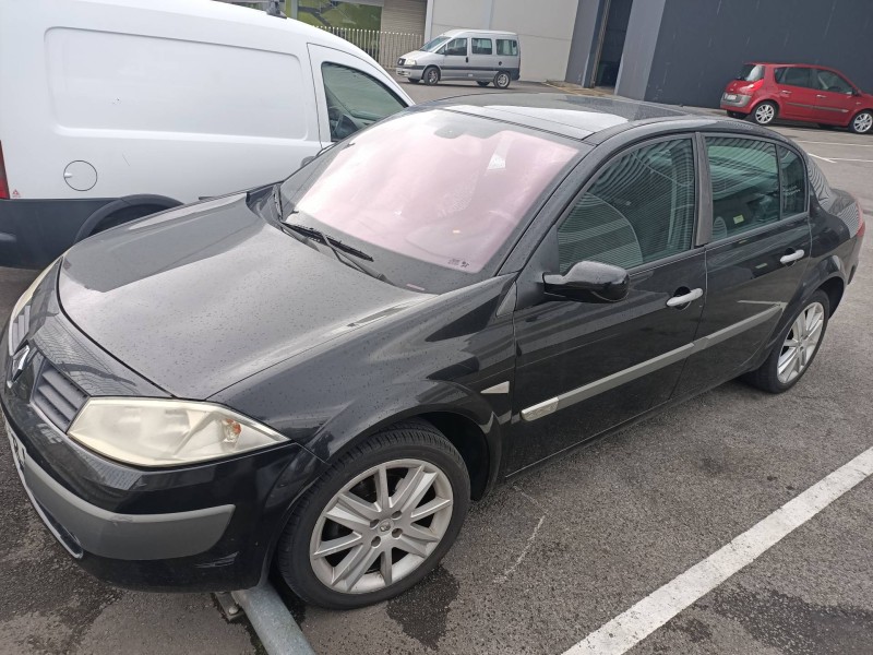 renault megane ii classic berlina del año 2004