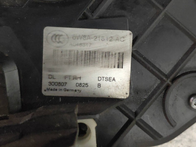 Recambio de motor cierre centralizado delantero derecho para land rover freelander (lr2) 2.2 td4 referencia OEM IAM 6W8A21813AC 