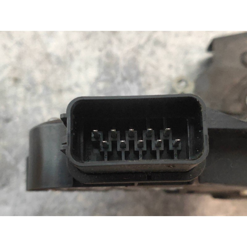 Recambio de motor cierre centralizado delantero derecho para land rover freelander (lr2) 2.2 td4 referencia OEM IAM 6W8A21813AC 