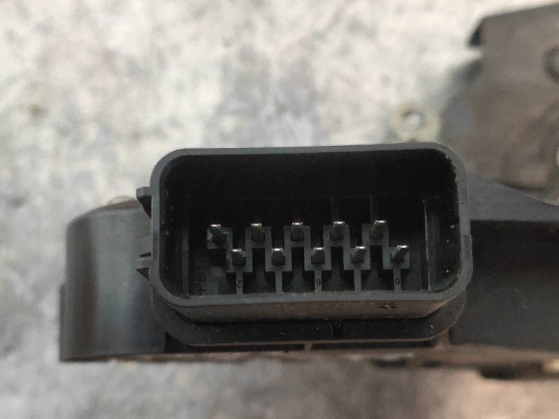 Recambio de motor cierre centralizado delantero derecho para land rover freelander (lr2) 2.2 td4 referencia OEM IAM 6W8A21813AC 