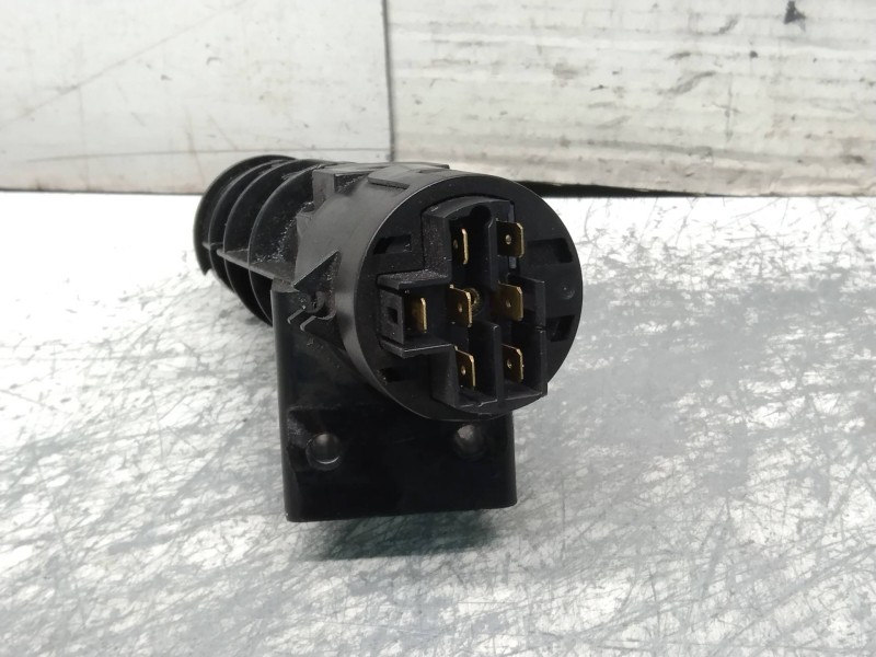 Recambio de conmutador de arranque para fiat punto berl. (176) 55 s referencia OEM IAM B36505521  
