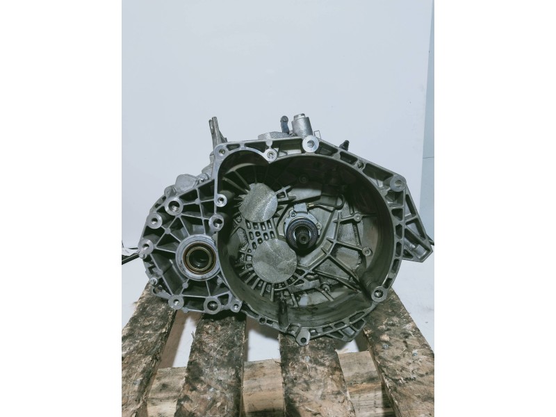 Recambio de caja cambios para opel astra j lim. cosmo referencia OEM IAM F40 R110319183U 