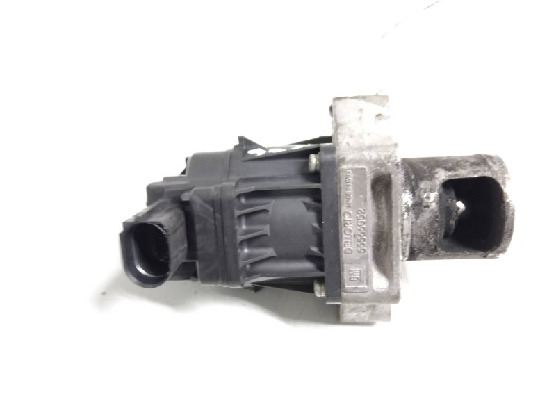Recambio de valvula egr para opel astra j lim. cosmo referencia OEM IAM 55566052 55579900 