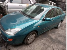 ford focus berlina (cak) del año 2000
