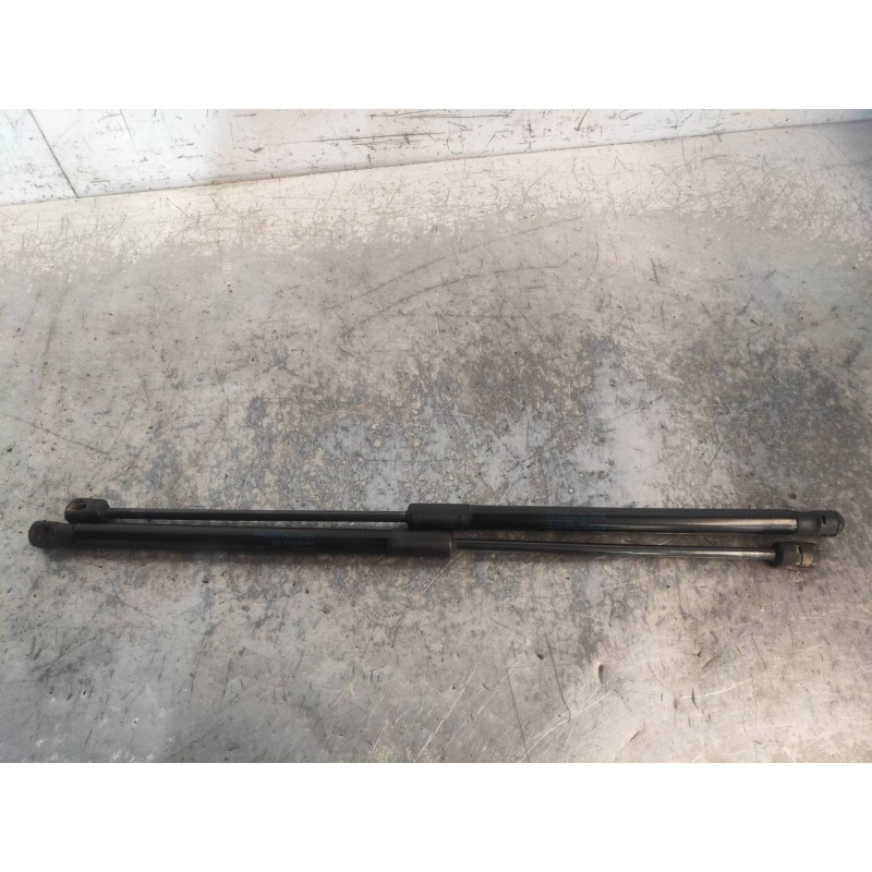 Recambio de amortiguadores maletero / porton para volkswagen polo (6c1) 1.4 tdi referencia OEM IAM 6R6827550A  