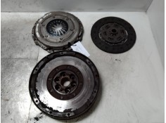 Recambio de kit embrague para opel astra j lim. cosmo referencia OEM IAM 55581284  