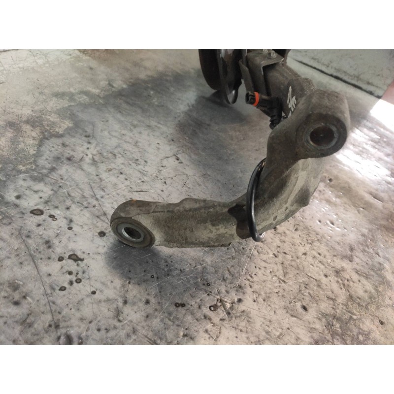 Recambio de mangueta delantera izquierda para mercedes clase cl (w216) coupe 500 4-matic (216.386) referencia OEM IAM   