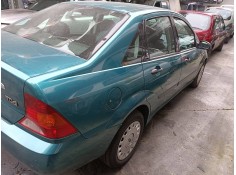 ford focus berlina (cak) del año 2000 2