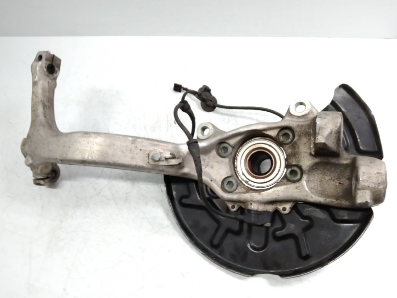 Recambio de mangueta delantera derecha para audi rs4 avant (b5) referencia OEM IAM   