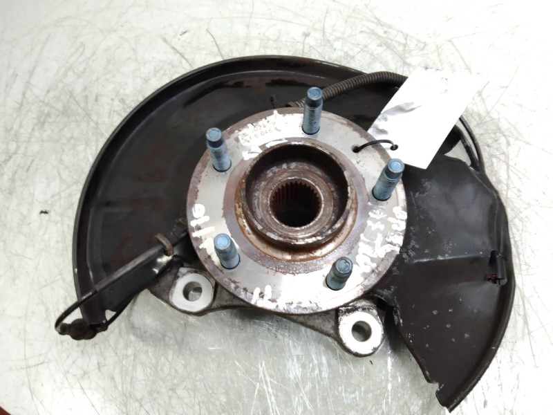 Recambio de mangueta delantera izquierda para opel astra j lim. cosmo referencia OEM IAM 13319482  