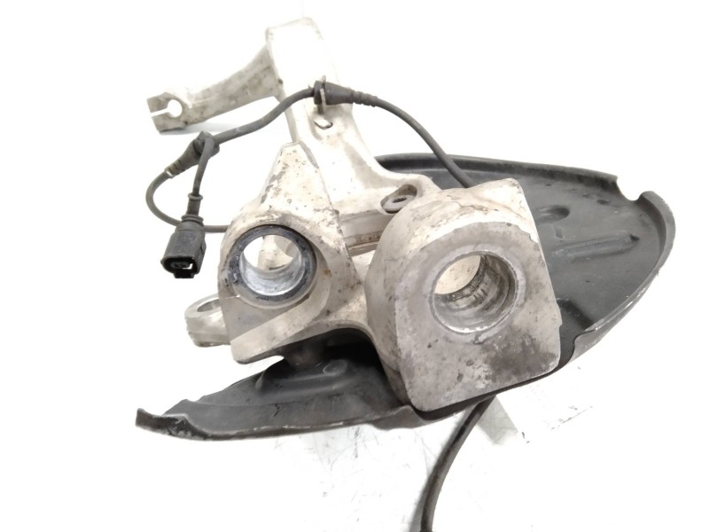 Recambio de mangueta delantera izquierda para audi rs4 avant (b5) referencia OEM IAM   