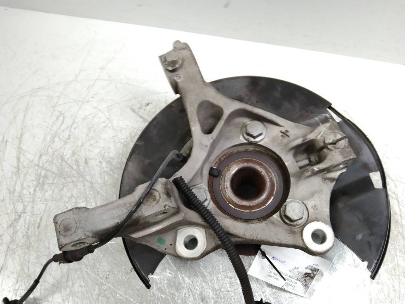 Recambio de mangueta delantera derecha para opel astra j lim. cosmo referencia OEM IAM 13319483  