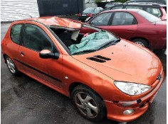 peugeot 206 berlina del año 2001
