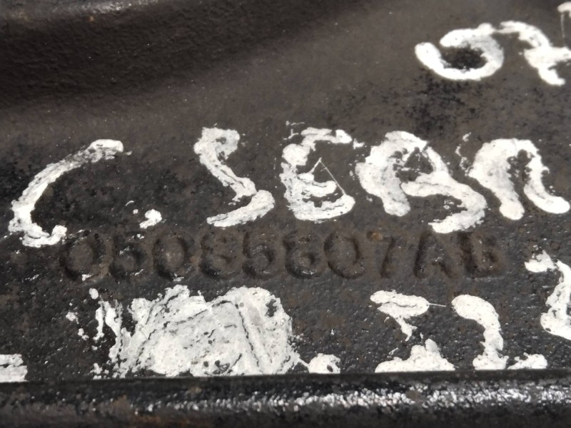 Recambio de brazo suspension inferior delantero izquierdo para chrysler sebring berlina 2.0 crd cat referencia OEM IAM 05085807A