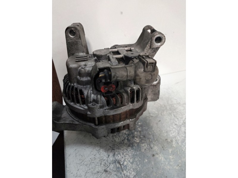 Recambio de alternador para mazda 3 berlina (bk) 2.0 sportive referencia OEM IAM LF50  
