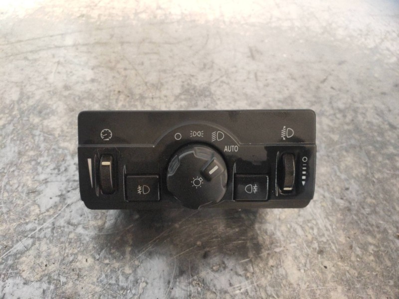 Recambio de mando luces para land rover freelander (lr2) 2.2 td4 referencia OEM IAM 6G9N13A024HE 04066244 