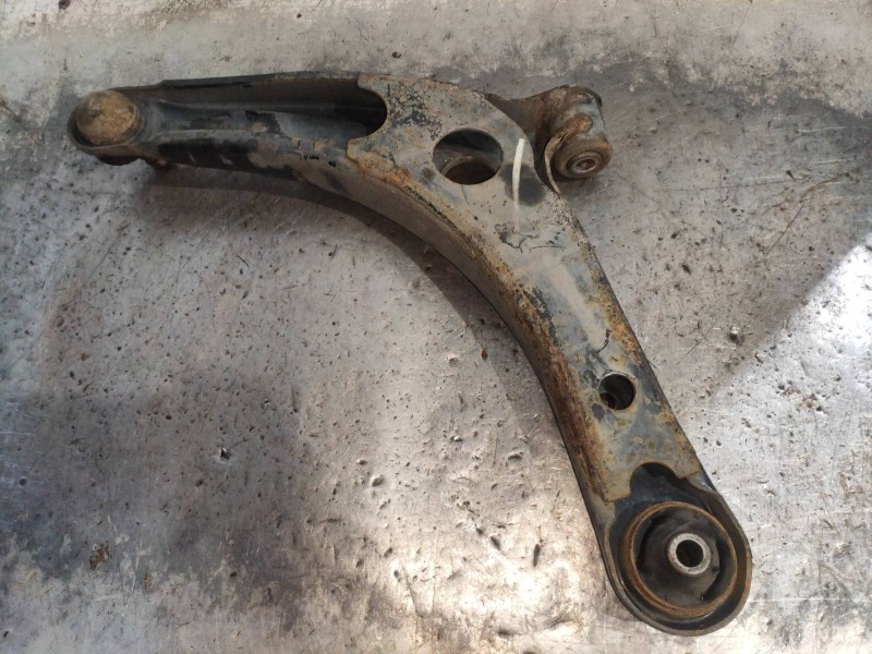 Recambio de brazo suspension inferior delantero derecho para citroen c-crosser exclusive referencia OEM IAM   