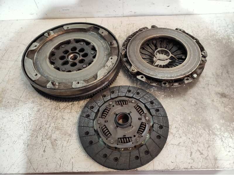 Recambio de kit embrague para bmw x3 (e83) 2.0d referencia OEM IAM   