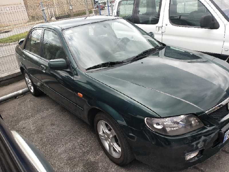 mazda 323 berl. f/s (bj) del año 2003